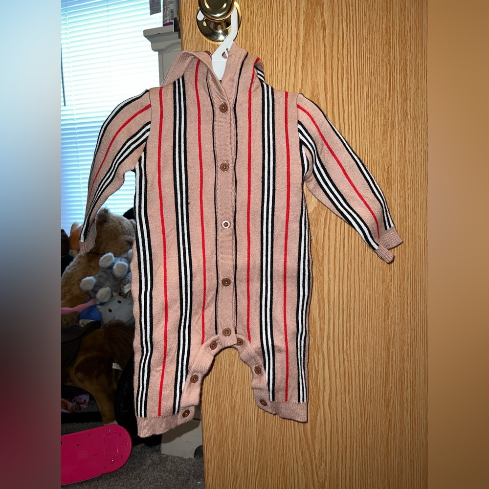 6/9m Thick Wool Burberry baby romper